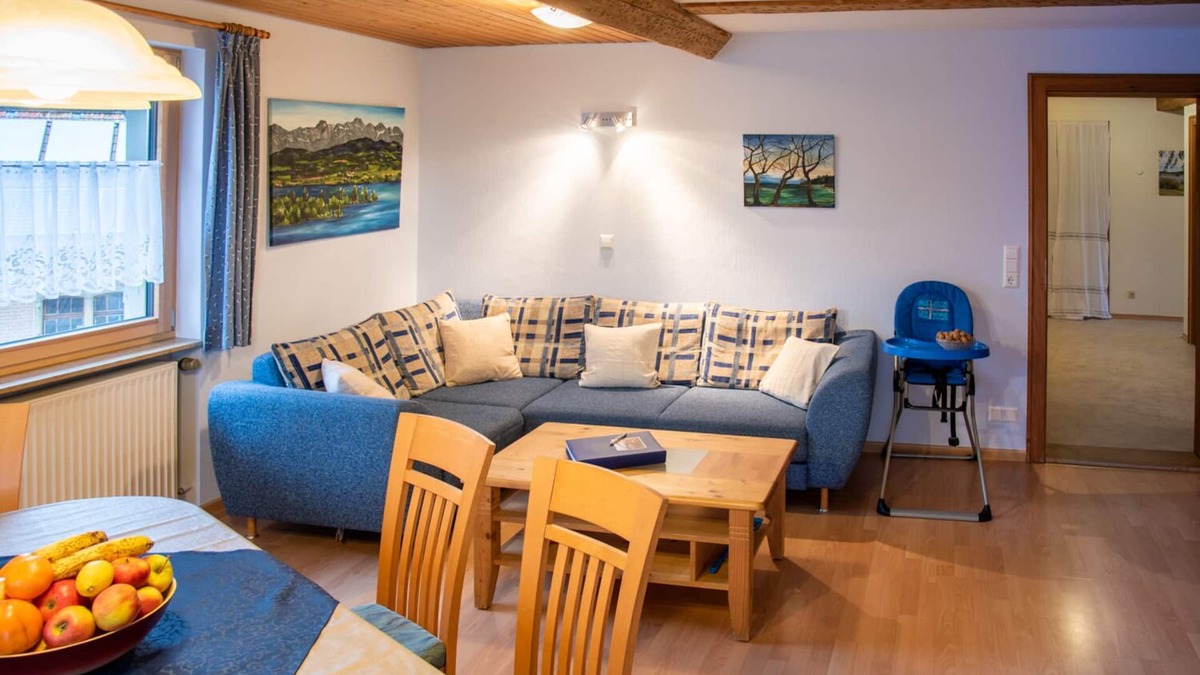 Tettnang Apartment | Ferienwohnung Bauernstüble, 80 qm, Balkon, 2 Schlafzimmer, max. 5 Personen