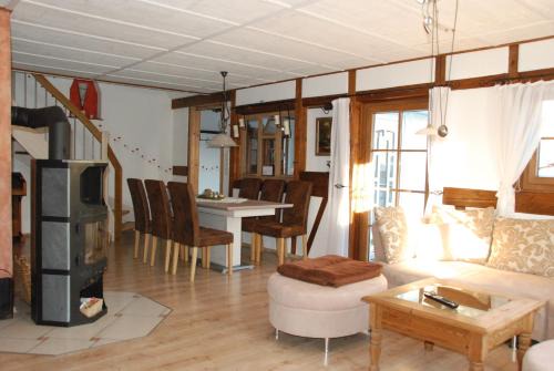 Gundelbach Apartment | Ferienwohnung Christina