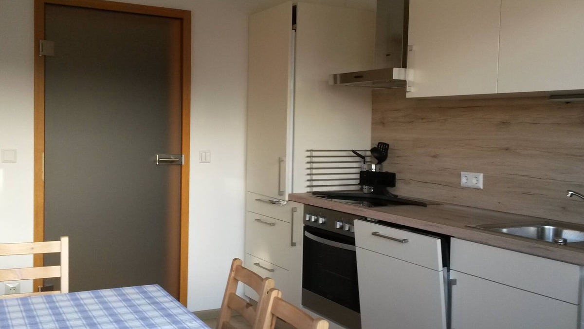 Gemarkung Truchtelfingen Apartment | Ferienwohnung Gänsbach, 90qm, 2 Schlafzimmer, max. 6 Personen
