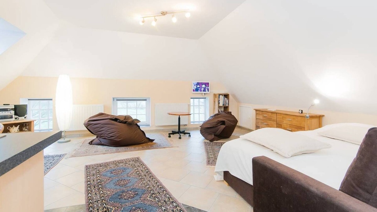 Stadland Apartment | Ferienwohnung 'Heuboden' an der Nordsee, Katzensprung zum Meer
