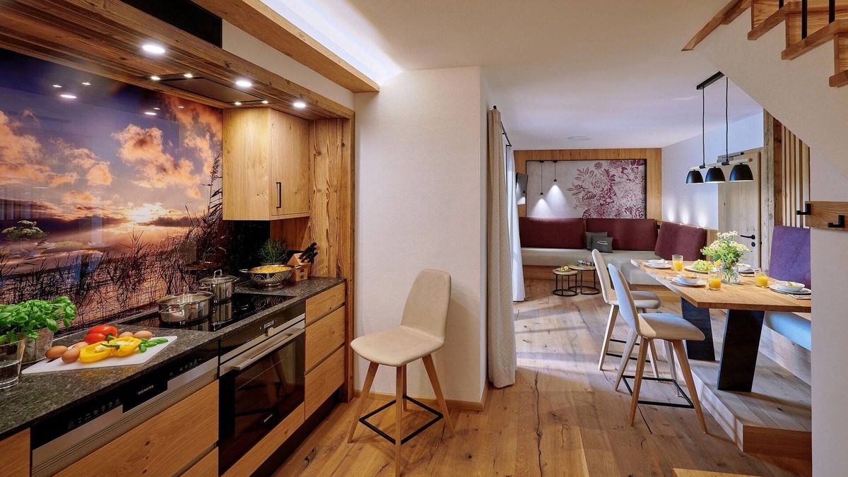 Chieming Apartment | Ferienwohnung Hirschauer Bucht, 1-5pers., 2 Sep. SZ, 2.og+dg, Balkon mit Weitblick