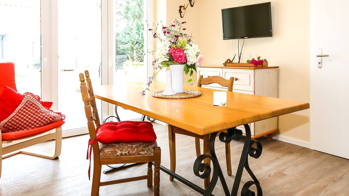 Wentow Apartment | Ferienwohnung in Nähe eines Sees. Ruhe und Erholung. Haustiere sind willkommen.