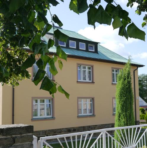 Cranzahl Apartment | Ferienwohnung Kaufmann
