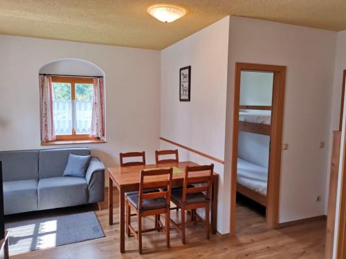 Gohrisch Apartment | Ferienwohnung Kutscherstuben Bauernhaus Vetter
