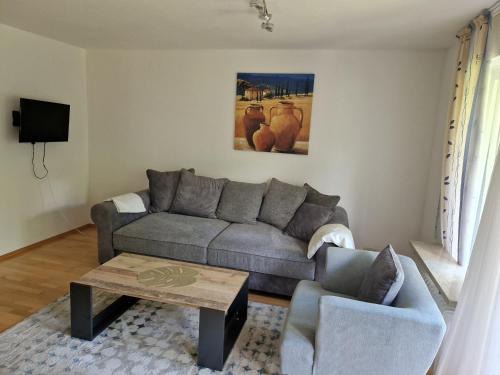 Bad Endorf Apartment | Ferienwohnung Leo