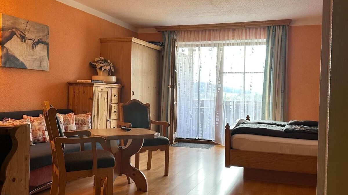 Honigsgrub Apartment | Ferienwohnung mit eigenem Balkon in Rinchnach im Bayerischen Wald