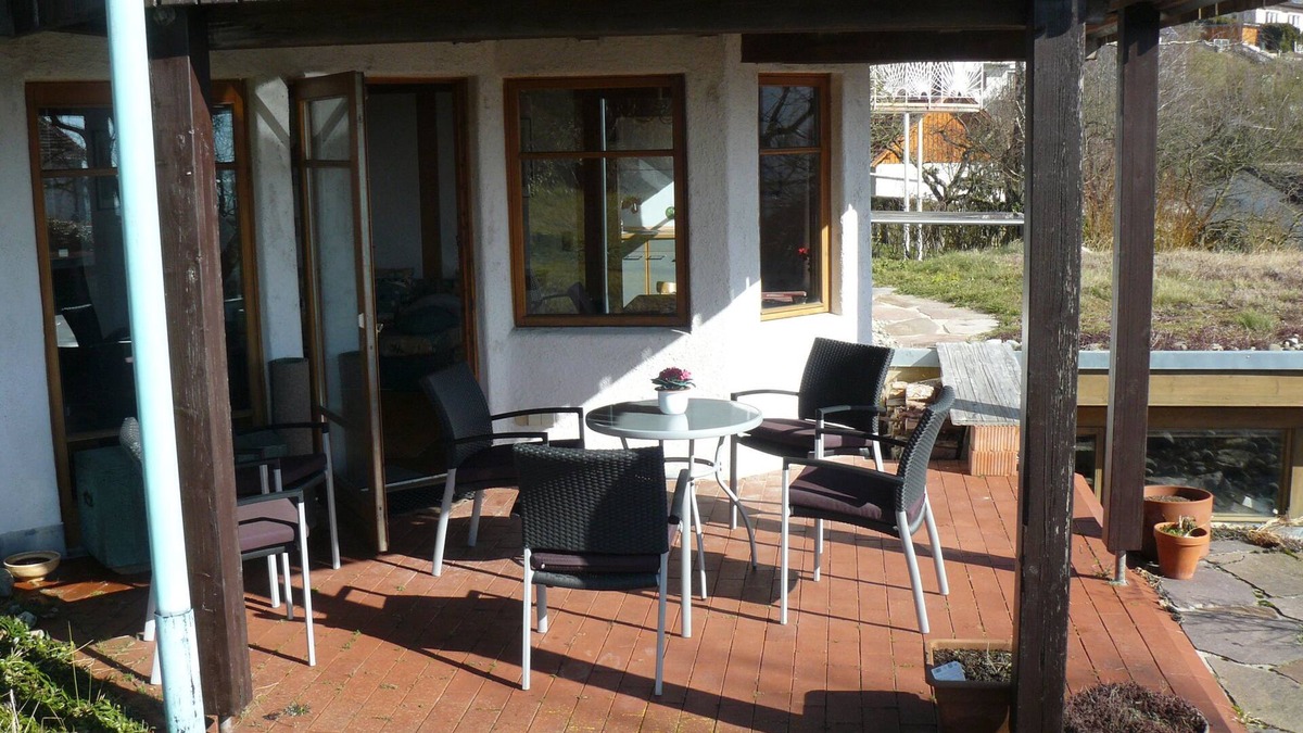 Allensbach Apartment | Ferienwohnung Naturhaus, 50qm, 1 Schlafraum,max. 4 Personen