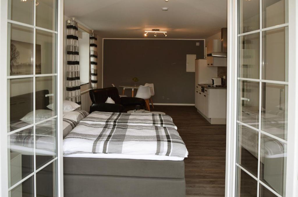 Breberen Apartment | Ferienwohnung Palmen