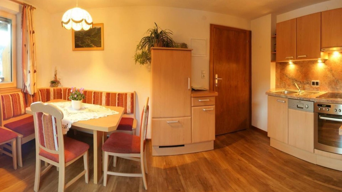 Wenns Apartment | Ferienwohnung Panoramablick - Haus Hochzeigerblick