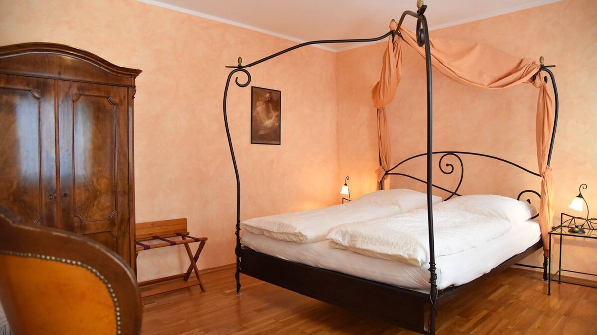 Weimar Apartment | Ferienwohnung "richard W.", 90qm, 2 Schlafzimmer, Max. 8 Personen