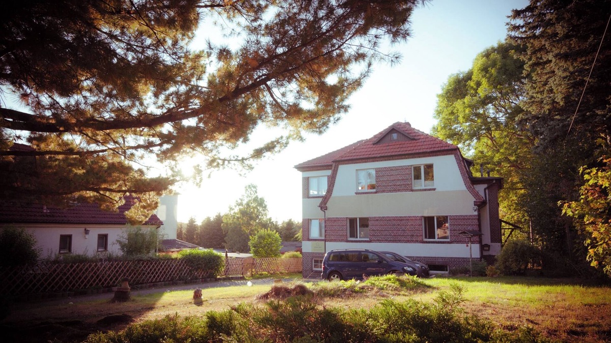 Friedrichsbrunn Apartment | Ferienwohnung Rosstrappe mit Panoramablick, Sauna und Garten
