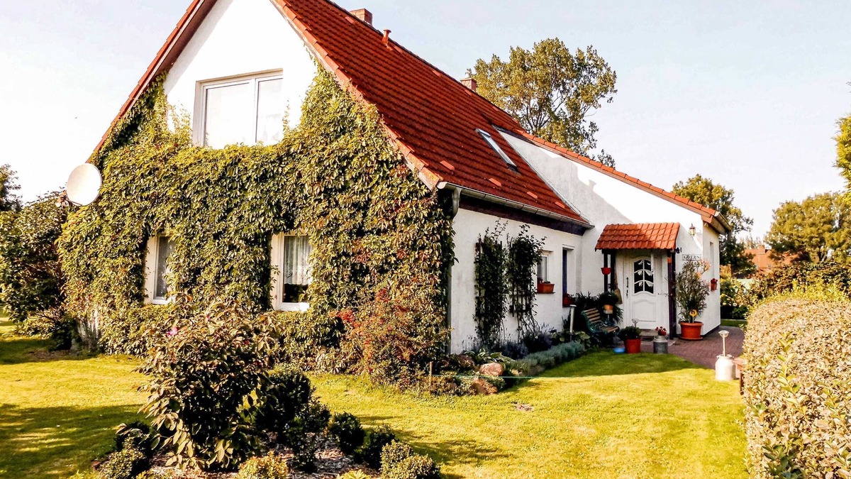 Gagern Apartment | Ferienwohnung Rustikal - Bungalow and vacation apartment on Rügen