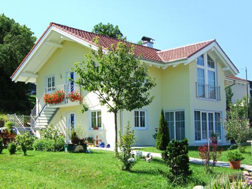 Aschau im Chiemgau Apartment | Ferienwohnung Schmidt