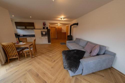 Lohberg Apartment | Ferienwohnung Schwarz
