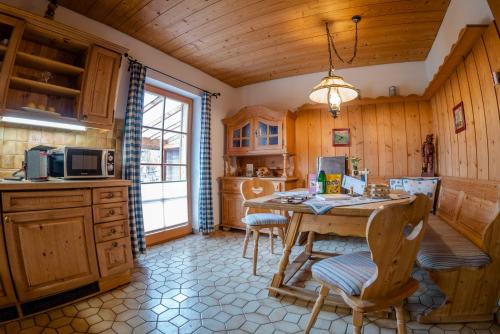Mittenwald Apartment | Ferienwohnung Wörnerblick