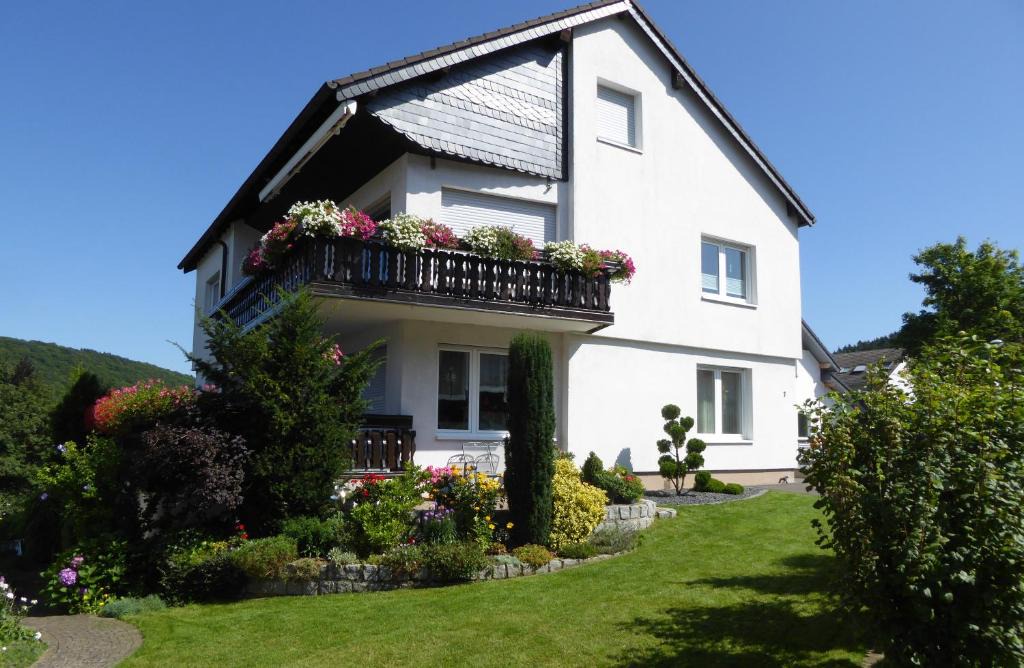 Hoppecke Apartment | Ferienwohnung Waltraud
