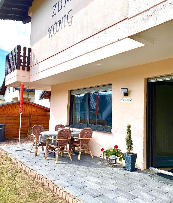 Bremm Apartment | Ferienwohnung Zum König