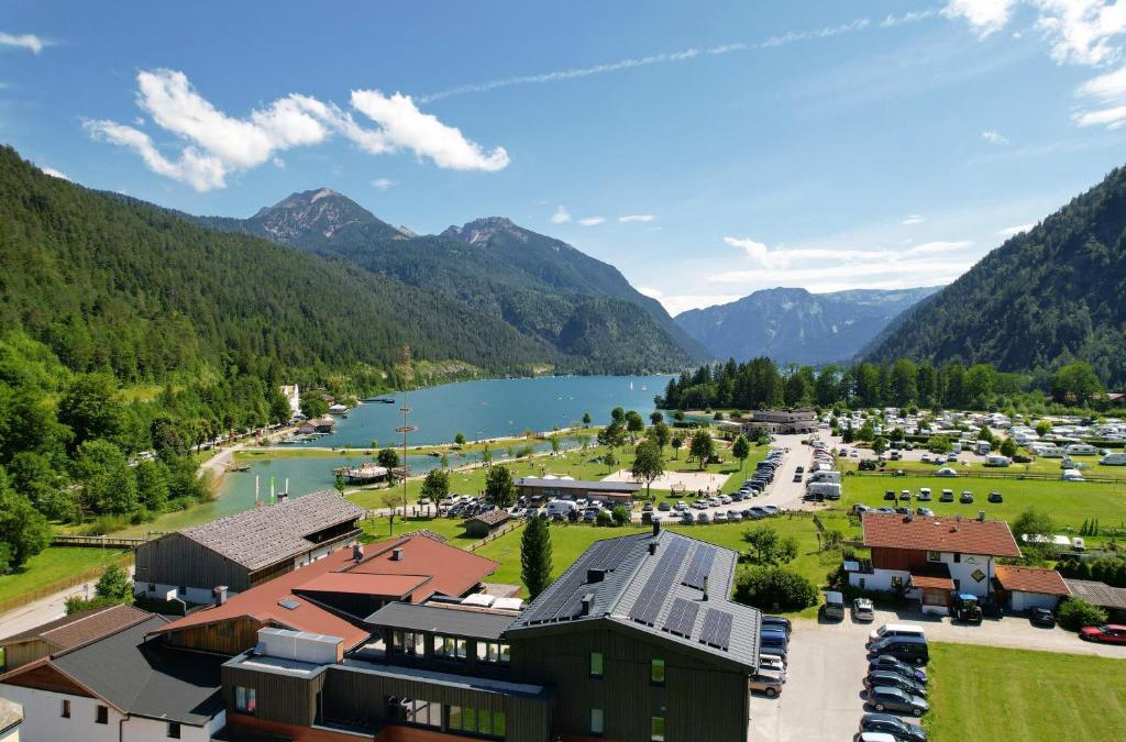 Achenkirch Apartment | Ferienwohnungen Karlingerhof am See