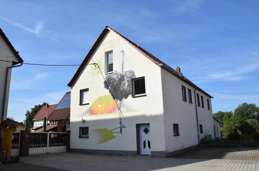 Lumpzig Apartment | Ferienwohnungen Straußenfarm Burkhardt