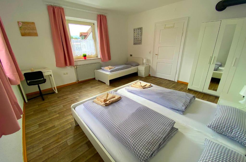 Fischach Apartment | Ferienzimmer Fischach