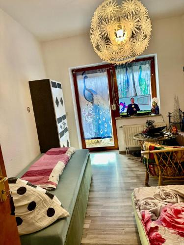 Weissenfels House | Ferienzimmer Healing und Montuerwohnung