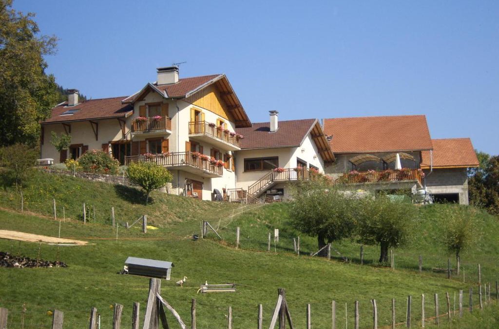 Allevard Bed & Breakfast | Ferme Auberge du Bessard
