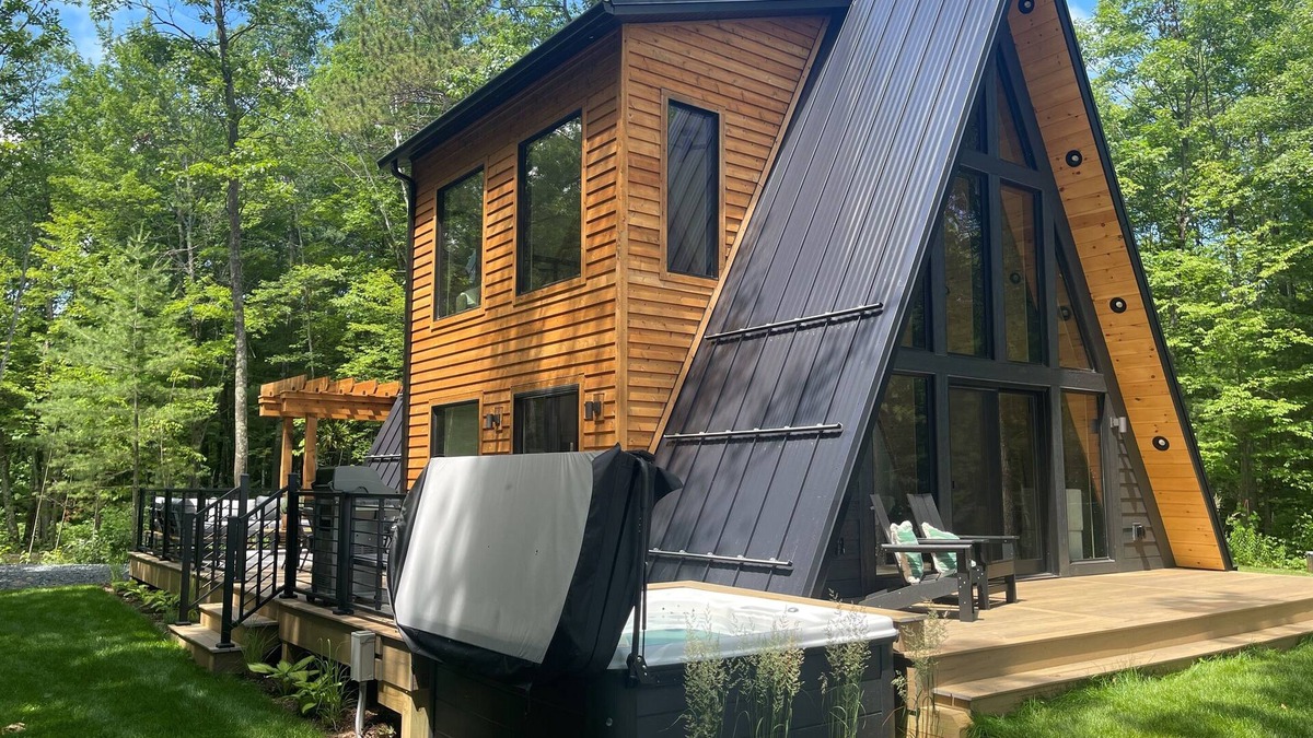 Lac du Flambeau House | Fern and Moss A-frame Lakefront Hot Tub