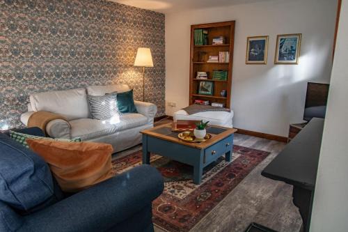 Hele House | Fern Cottage at Hewish Mill