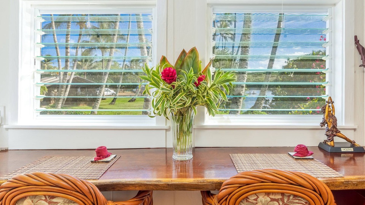 Wailua Cottage | Fern Grotto Inn -Trip Advisor & Lonely Planet Recommends our Old Style Cottages!