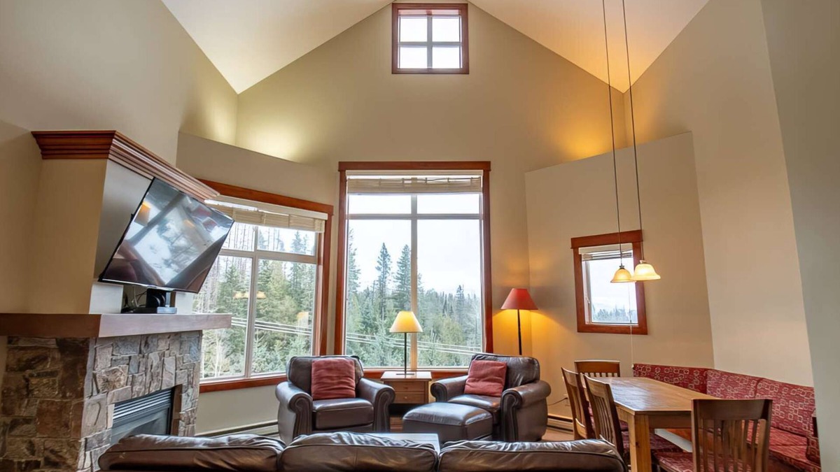 East Kootenay Condo | Fernie - Timberline Lodges Balsam #542