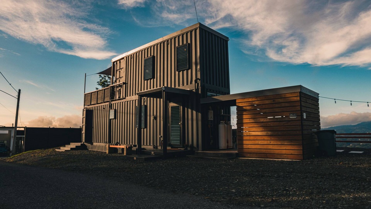 Capaez House | Ferrous Paradise - Tiny/Container Home in Adjuntas