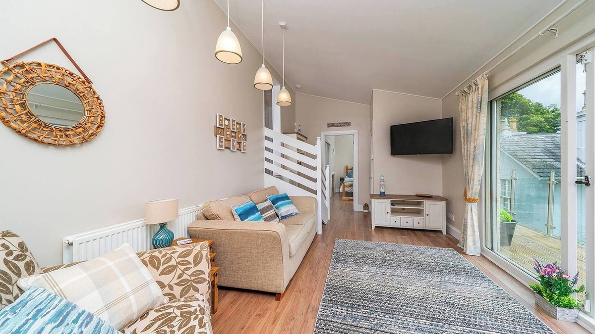 Broughty Ferry Ski Chalet | FerryView Cottage - Breath Taking Vista