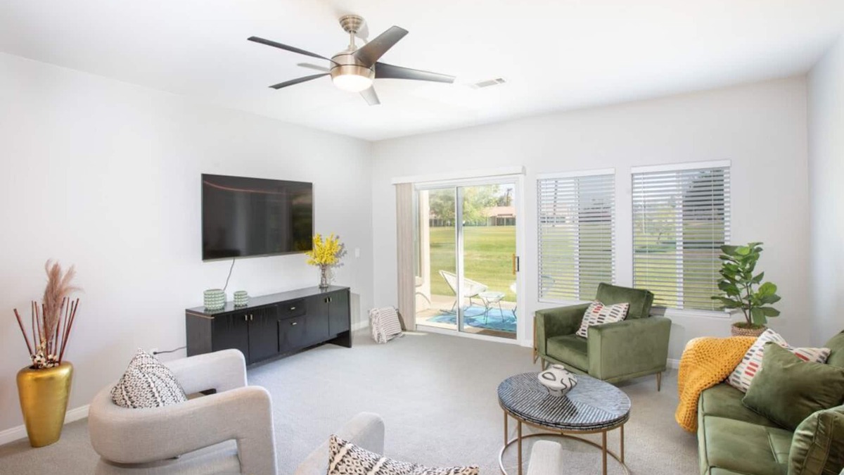 Indio Condo | Festival & Gorgeous Golf Course Condo