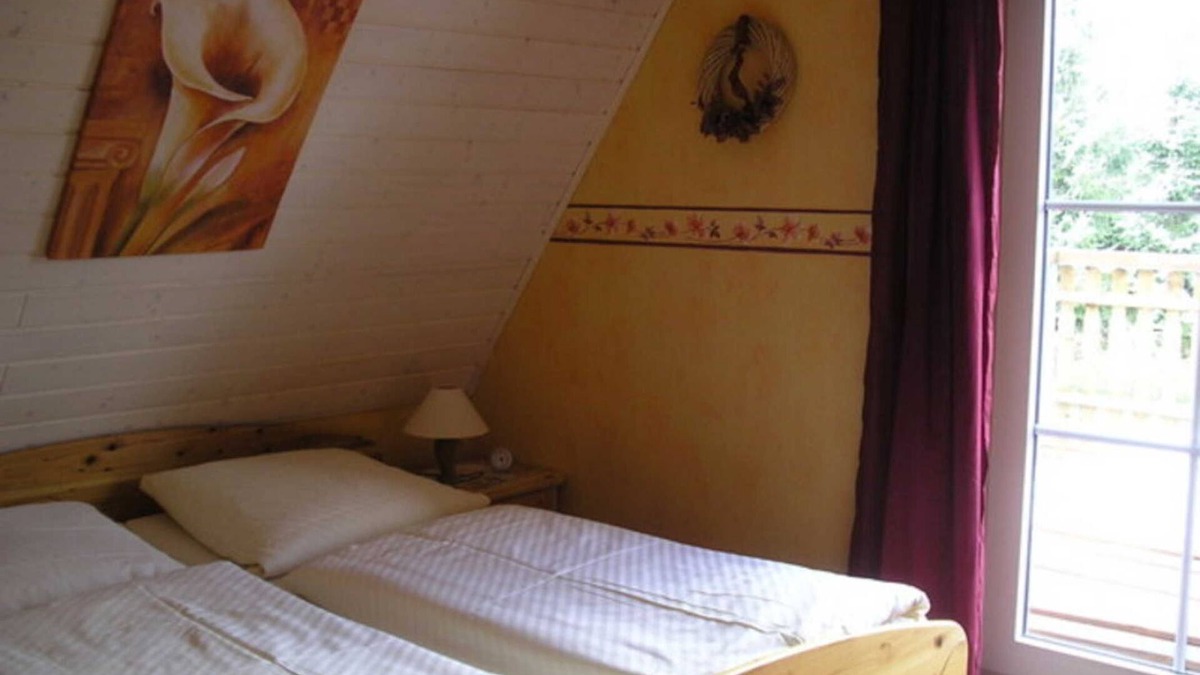 Bergen auf Ruegen Apartment | Fewo 2 - holiday home To Hus WE143