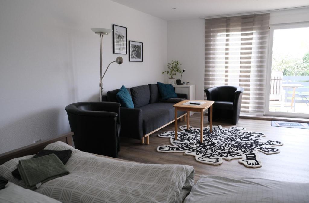 Rhynern Apartment | FeWo TIMON großzügig modern mit Terrasse ca 50 qm