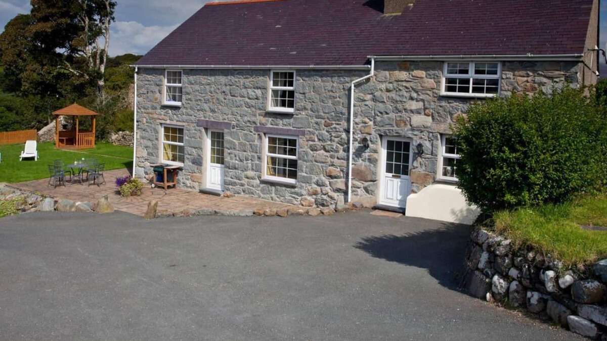 Criccieth House | Ffermdy Cricieth in the beautiful Cricieth