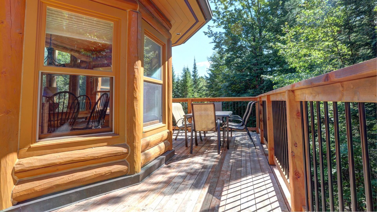 Mille-Isles Ski Chalet | Fiddler Lake Resort Chalet 47 Stag