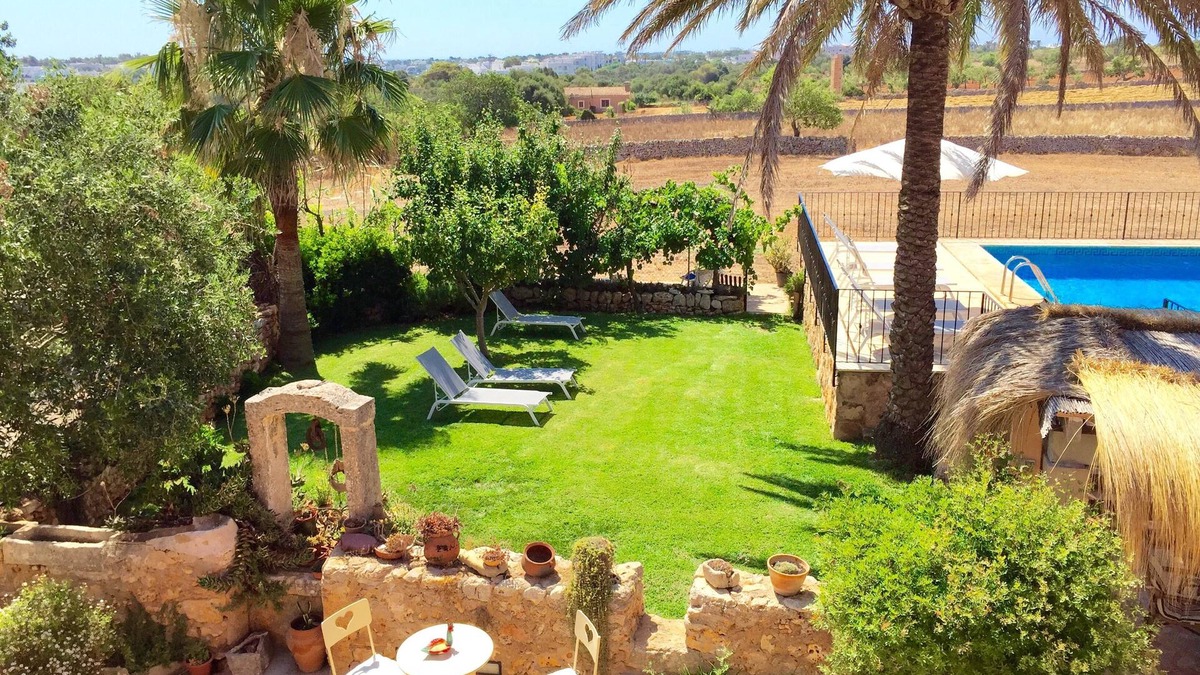 Cala d'Or Cottage | Field house comfortable, spacious with pool and free wifi