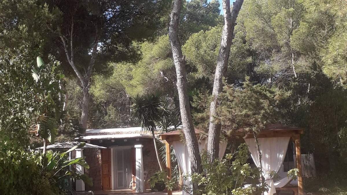 Santa Eulalia del Rio Cottage | Field house large garden and plenty of privacy