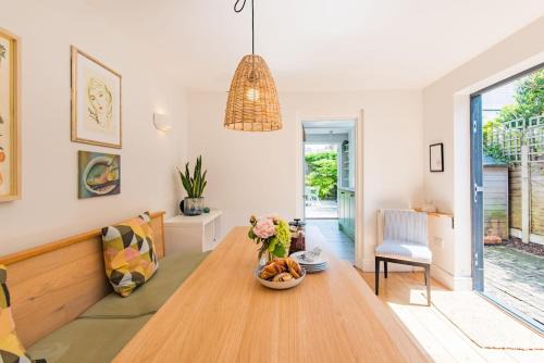 Deal House | Fig Tree House by Keepers Cottages