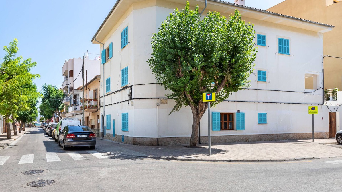 Puerto de Pollensa Villa | Finca 'Albercutx Pollentia 4' with Garden & Wi-Fi