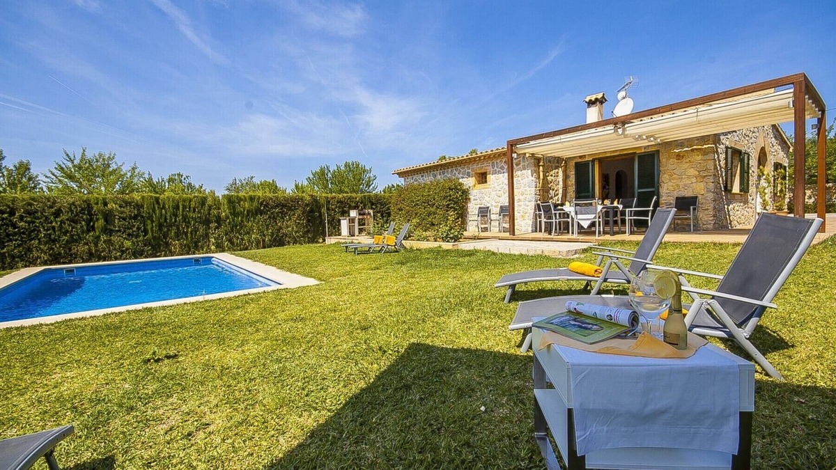 Lloseta Villa | Finca del Horts · Family finca with pool in a perfect location