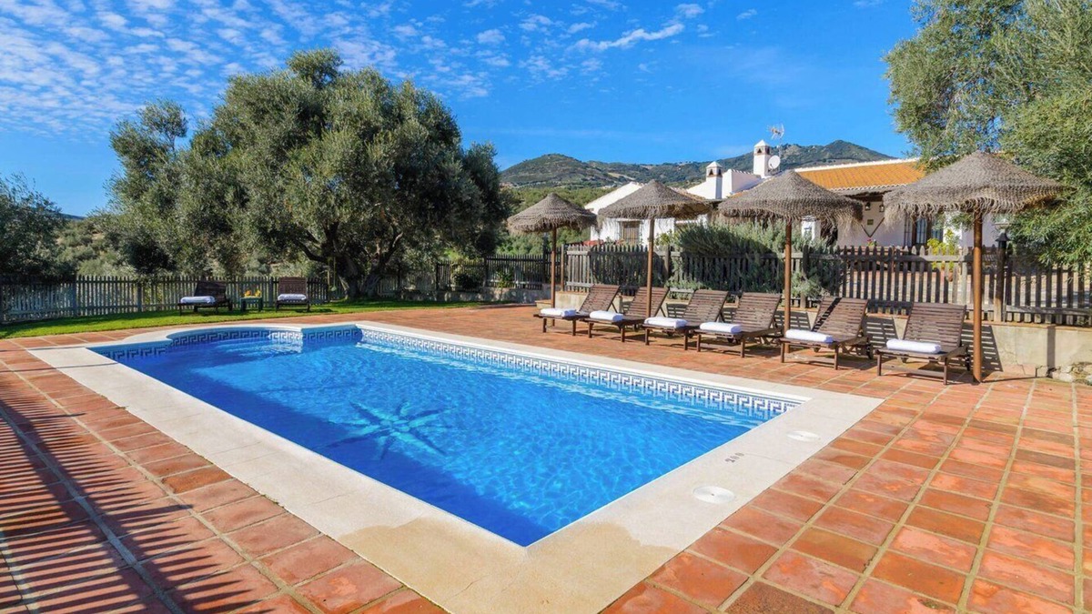 Antequera Villa | Finca del Río Antequera - La Higuera by Ruralidays