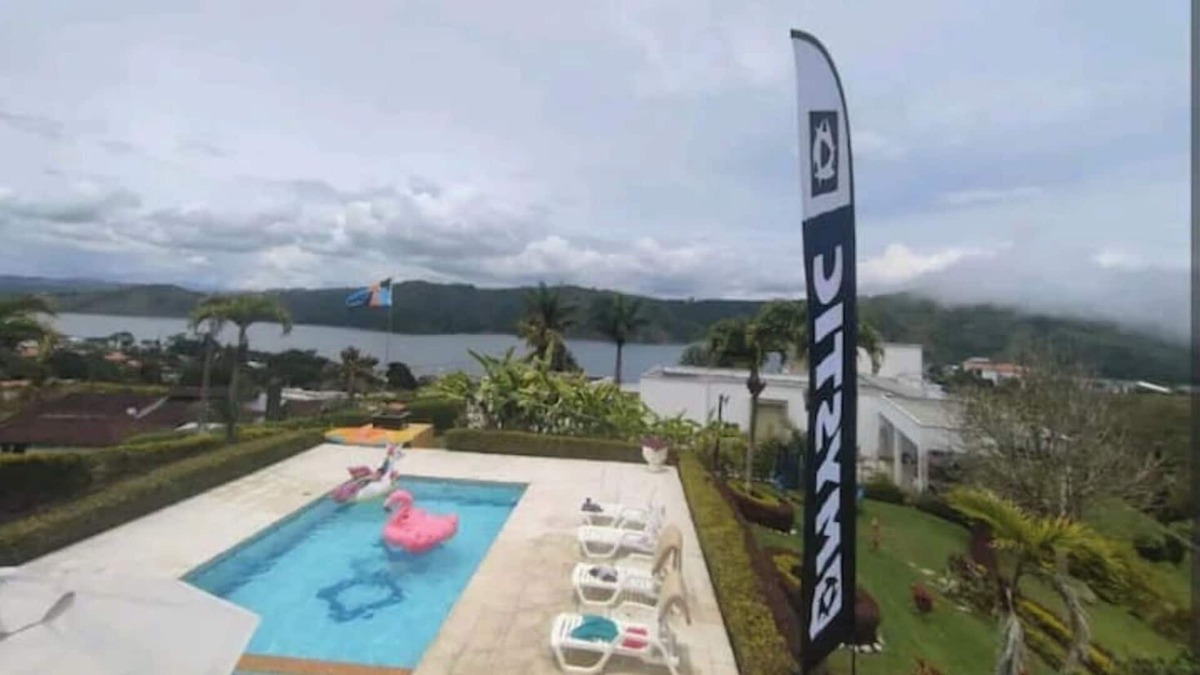 Calima House | Finca en el Lago Calima Winds for Change