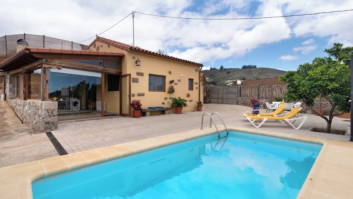 La Solana Villa | Finca Holidays Home Tinamar II with Mountain View, Pool, Wi-Fi & Garden