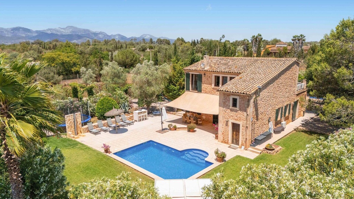 Sencelles House | Finca in Mallorca with Saltwater Pool