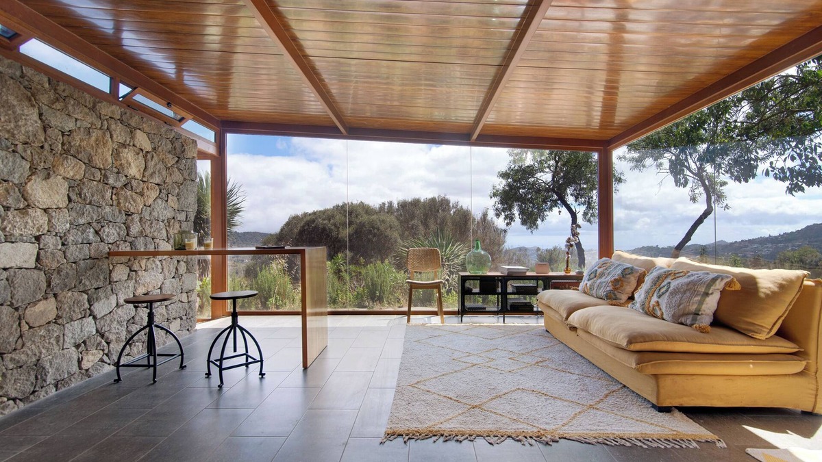Santa Brigida Villa | Finca 'La Casita De La Orilla De Peñate' with Sea View, Private Terrace and Wi-Fi