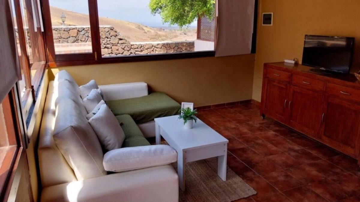 Yaiza House | Finca Rural en el Pueblo de Yaiza, Vistas a Timanfaya