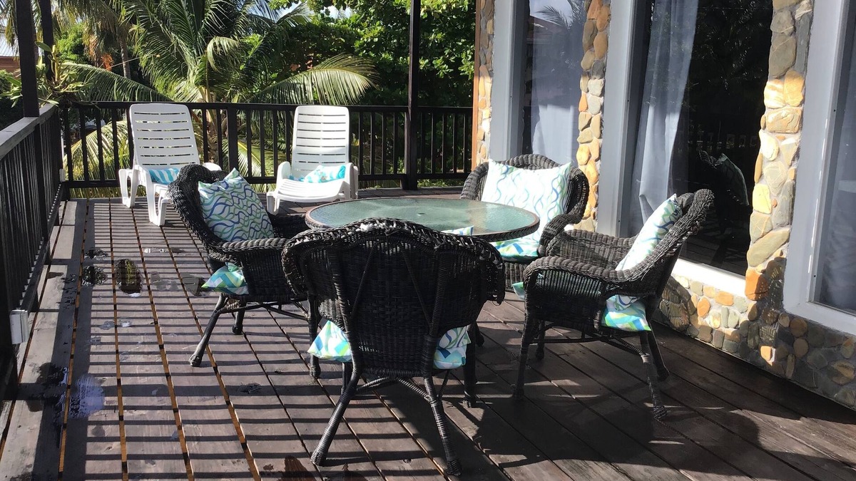 Placencia House | Find What Bring You Joy And Do It