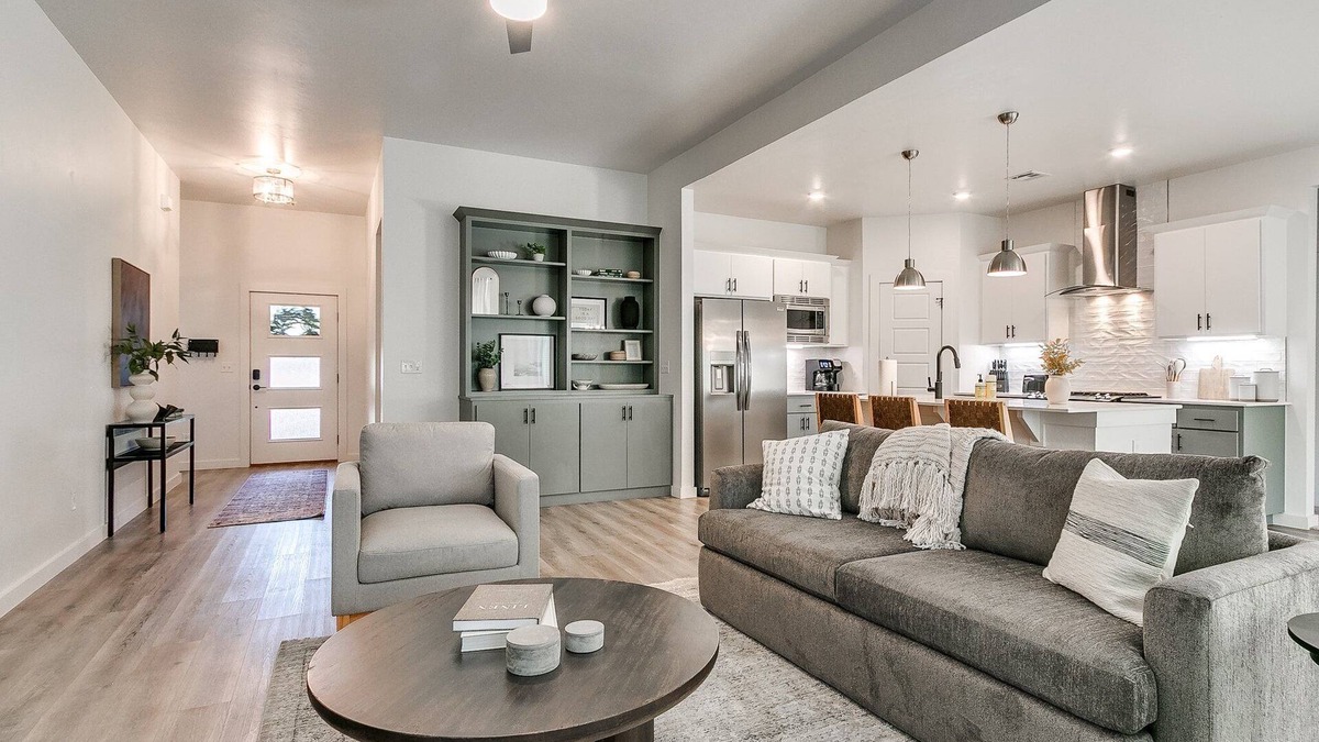 Edmond House | Find Your Bliss on 183rd